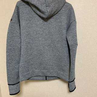 アディダス　未使用　パーカー？