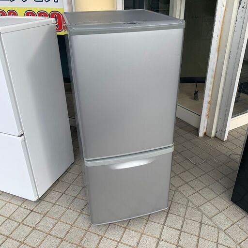 Panasonic 　パナソニック　138L冷蔵庫　NR-B143W-S　2011年製