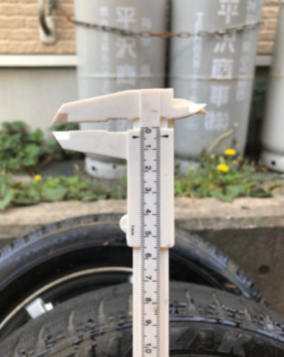 中古タイヤ付きスタッドレス（MINIに使用）