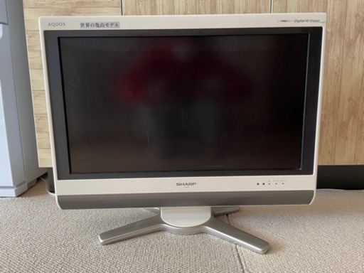 テレビ　SHARP AQUOS LC-26D50