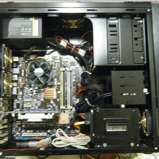 【取引終了しました】デスクトップパソコン本体のみ⑦です。自作品です。動作しますが「ジャンク品扱い」です。の画像