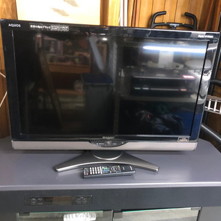 #4908 シャープ 32V型 液晶テレビ AQUOS LC-32SC1-Bの画像
