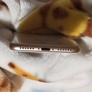 iPhone8 64GB SIMロック解除済の画像