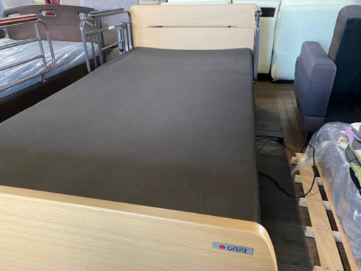 グランツ製！電動介護ベッド！2モーター12万円ヲ49800円です