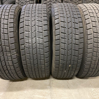 215/70R15 スタッドレスタイヤ　4本