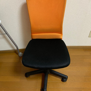 オフィスチェアーの画像