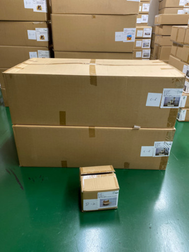お城猫タワー　新品未開封　組み立て必要