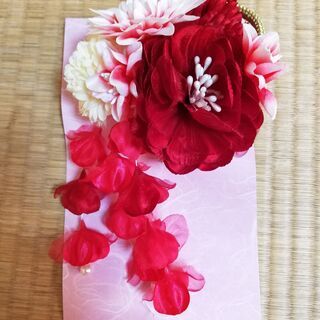 成人式 振袖 髪飾りの画像