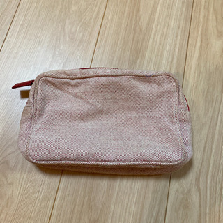 PRADAポーチの画像