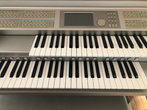 2011年製　美品エレクトーンELS-01 専用椅子付き