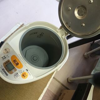2013象印 ZOJIRUSHI 電気ポット 美品 配達サービスの画像