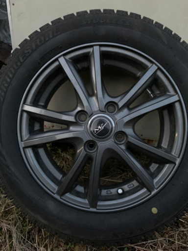 値下げしました！ブリヂストン　スタッドレスタイヤ