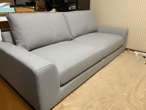 12月末までに取りに来れる方‼︎値下げしました★【ほぼ新品】ナフコ　三人掛けソファ