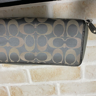 COACHの長財布の画像