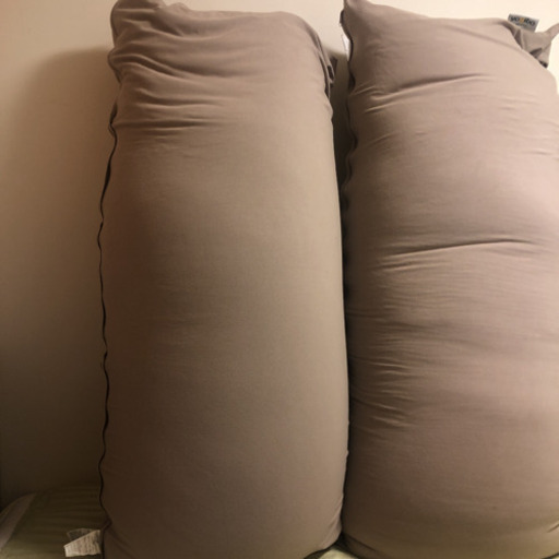 YOGIBO Max 左側の物1点です。