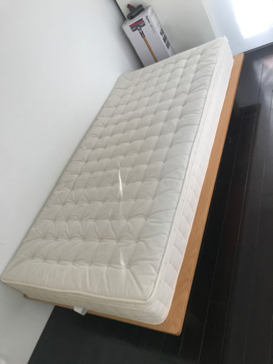 無印　ベッド　フレーム　マットレス　24日まで限定！