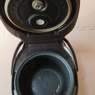 TIGER炊飯器 JKN-S100 5.5合の画像