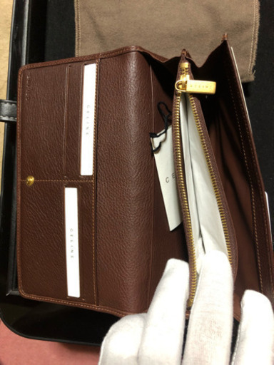 [お取引中] 未使用品 CELINEの長財布