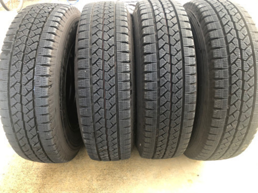 スタッドレスタイヤ ブリザックVL1 15インチ 18年製+ホイール