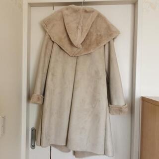 〘新品未使用〙ムートンコート の画像