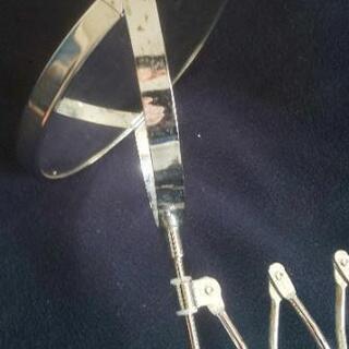 取り付け式の拡大ミラーの画像