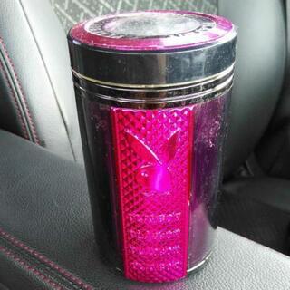 ドリンクホルダーに置けます