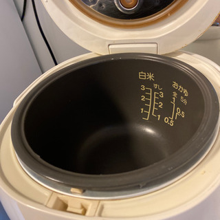 TOSHIBA 炊飯器　3合の画像