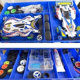 ジャンク扱い★タミヤ ミニ四駆 マシン5台・パーツ・ケースセット 1996 まとめて SUPER TZ TAMIYA コロコロコミック レッツ＆ゴー 車 おもちゃ レース  ☆ PayPay(ペイペイ)決済可能 ☆ 札幌市 豊平区 平岸 アウトレットモノハウス ジャンク扱い☆タミヤ ミニ四駆 マシン5台・パーツ・ケースセット 1996