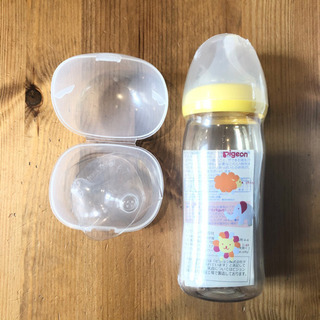 赤ちゃん用品準備セット★新品哺乳瓶 授乳ライト 乳頭保護器 清浄綿2箱 おむつの画像