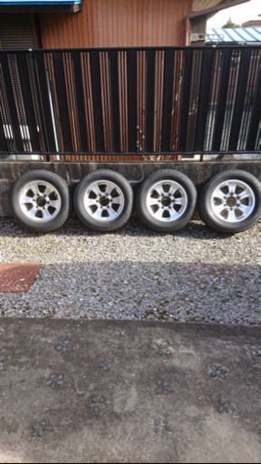 スタッドレス15インチ　ホイール付　e25キャラバン