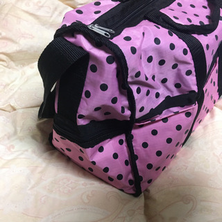 旅行バッグ　ピンク