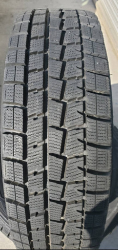 スタッドレスタイヤ　185/70R14 ダンロップ１８年　４本セット