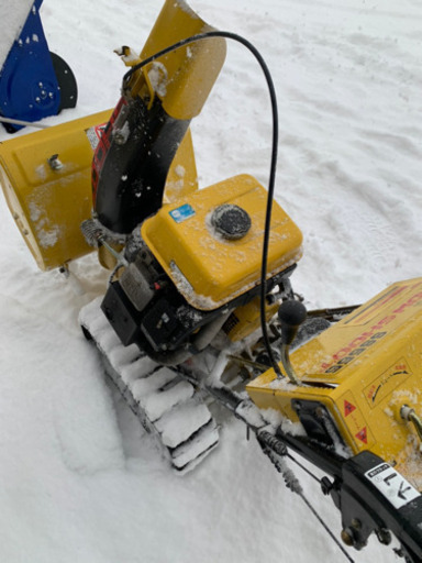 除雪機　スズキ　5馬力　かなり古いです　エンジンは快調オーガも回転OK