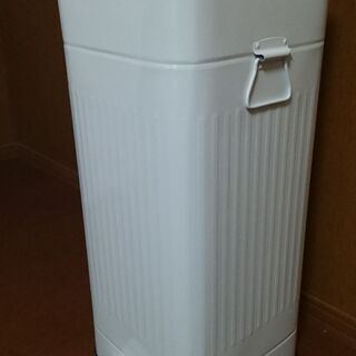 足ペダル式ゴミ箱 分別容器 ほぼ新品の画像