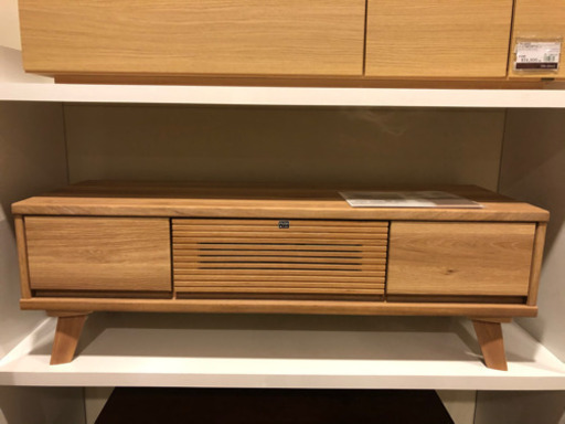 テレビボード　幅1200  新品同様