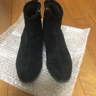 NUOVOショートブーツの画像