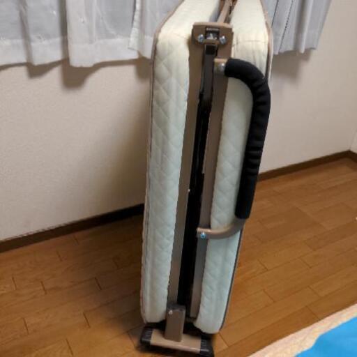 折りたたみベッド　シングル