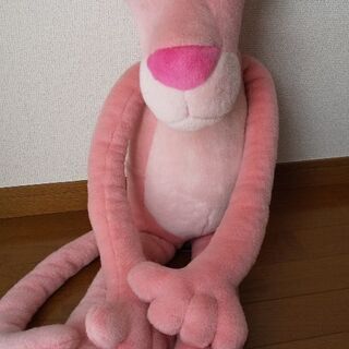 ピンクパンサーの大きなぬいぐるみ