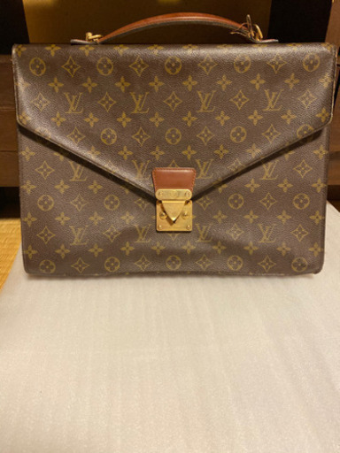 LOUIS VUITTONモノグラム セルヴィエットコンセイエ