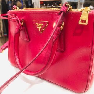 PRADA　プラダ　2WAYバッグ　サフィアーノ入荷