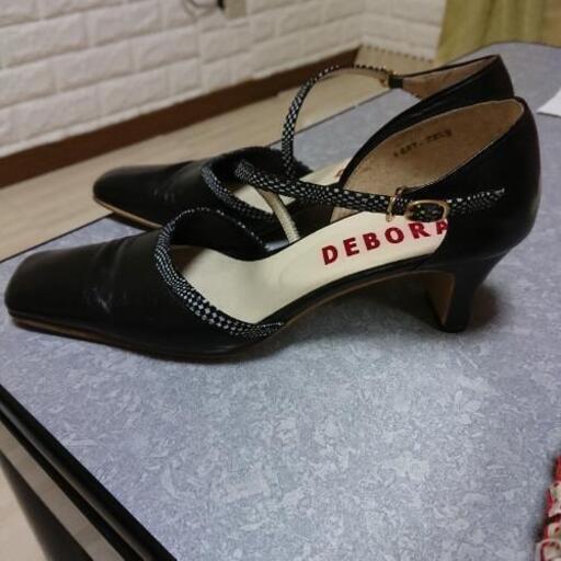 DEBORAのパンプス