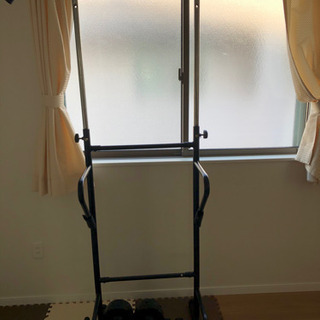 懸垂器具　ダンベル10k×2 2k×2 握力計60k.40k腹筋ローラーの画像