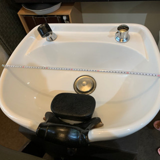 美容シャンプー台の画像