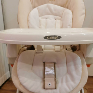 ハイローチェア　バウンサー　ベビーチェア　メリー４点セットの画像