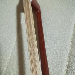 新品 バイオリン用 弓 4／4の画像