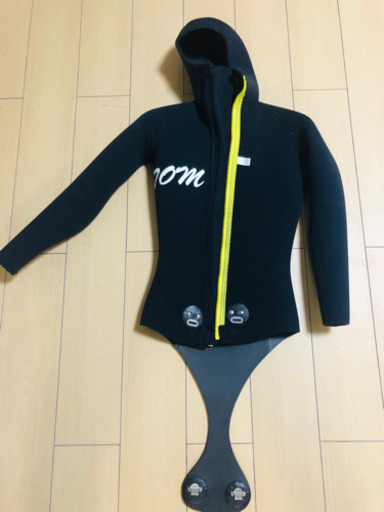 ダイビングウエットスーツ　6.5mm  World Dive
