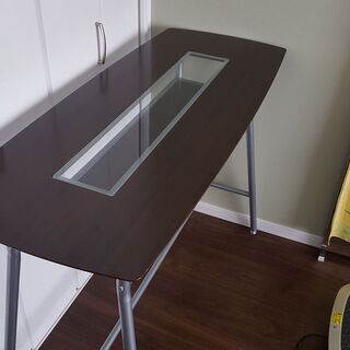 おしゃれなカウンターテーブルです。の画像