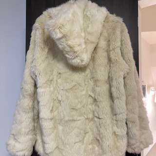 ファー　フードコート