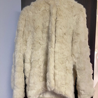 ファー　フードコートの画像