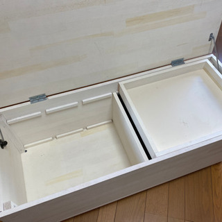 白いおもちゃ箱差し上げますの画像